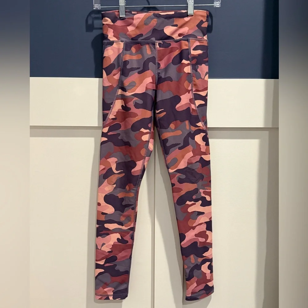 Old Navy Kids Camouflage Leggings - Pink and Purple size L 10-12